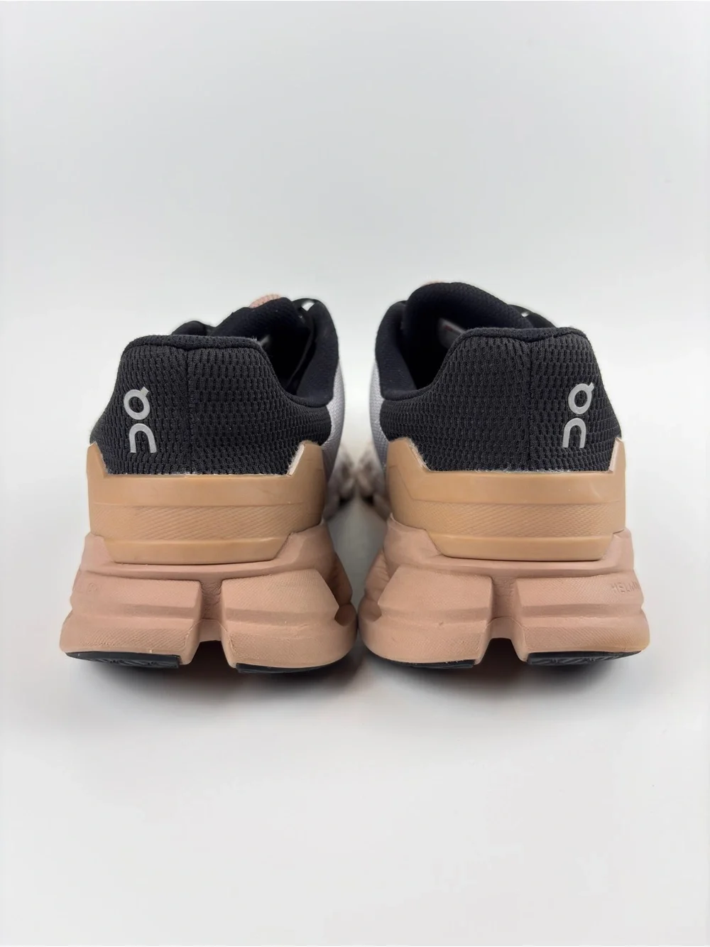 On Cloudflyer Running Sneakers